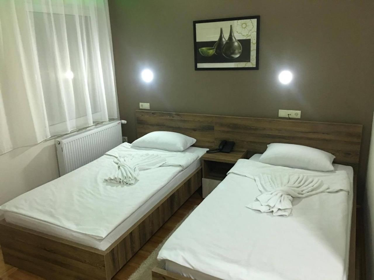 Hotel Odmaraliste Vidik Lazarevac Esterno foto