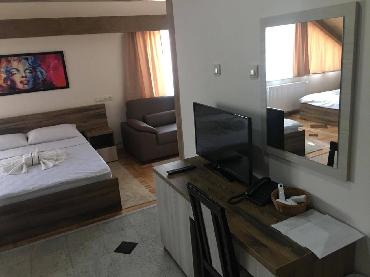 Hotel Odmaraliste Vidik Lazarevac Esterno foto